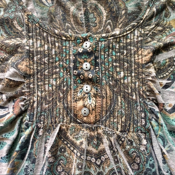 *DONATED* OneWorld Tunic - Picture 2 of 4